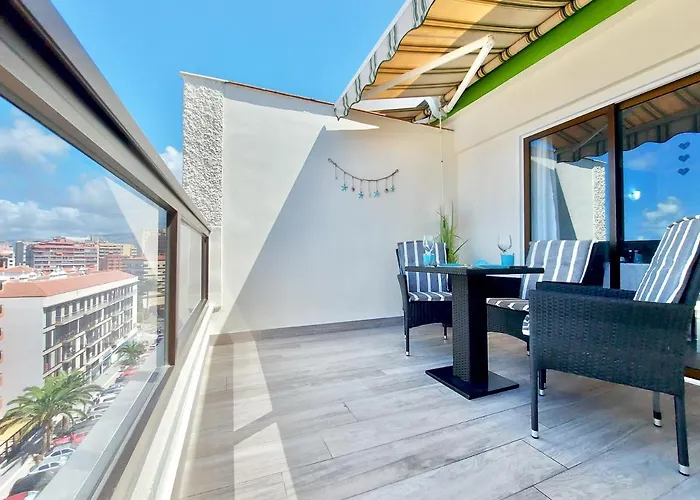 Ocean And Sky Studio Apartment